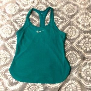 Nike tank